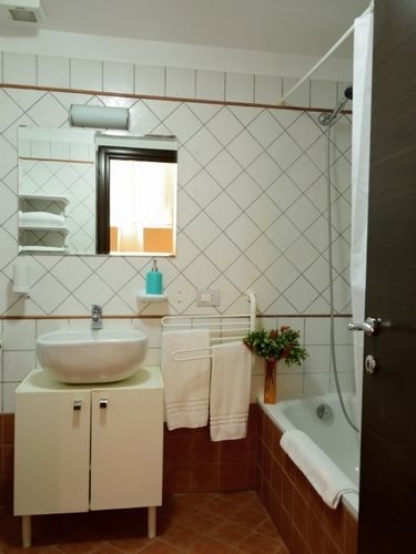 Kiara Hotel 2*