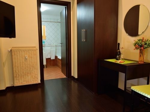 Hotel Kiara 2*
